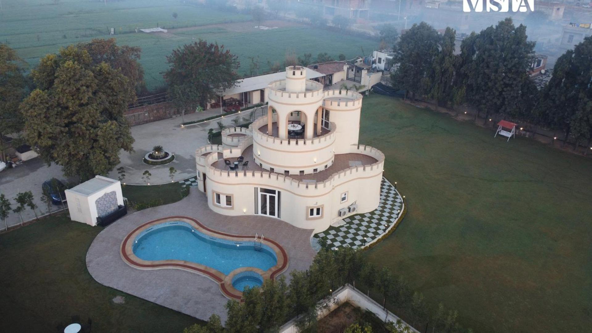 Stayvista'S Mystic Castle With Terrace, Swimming Pool, Lawn With Gazebo 자이푸르 외부 사진